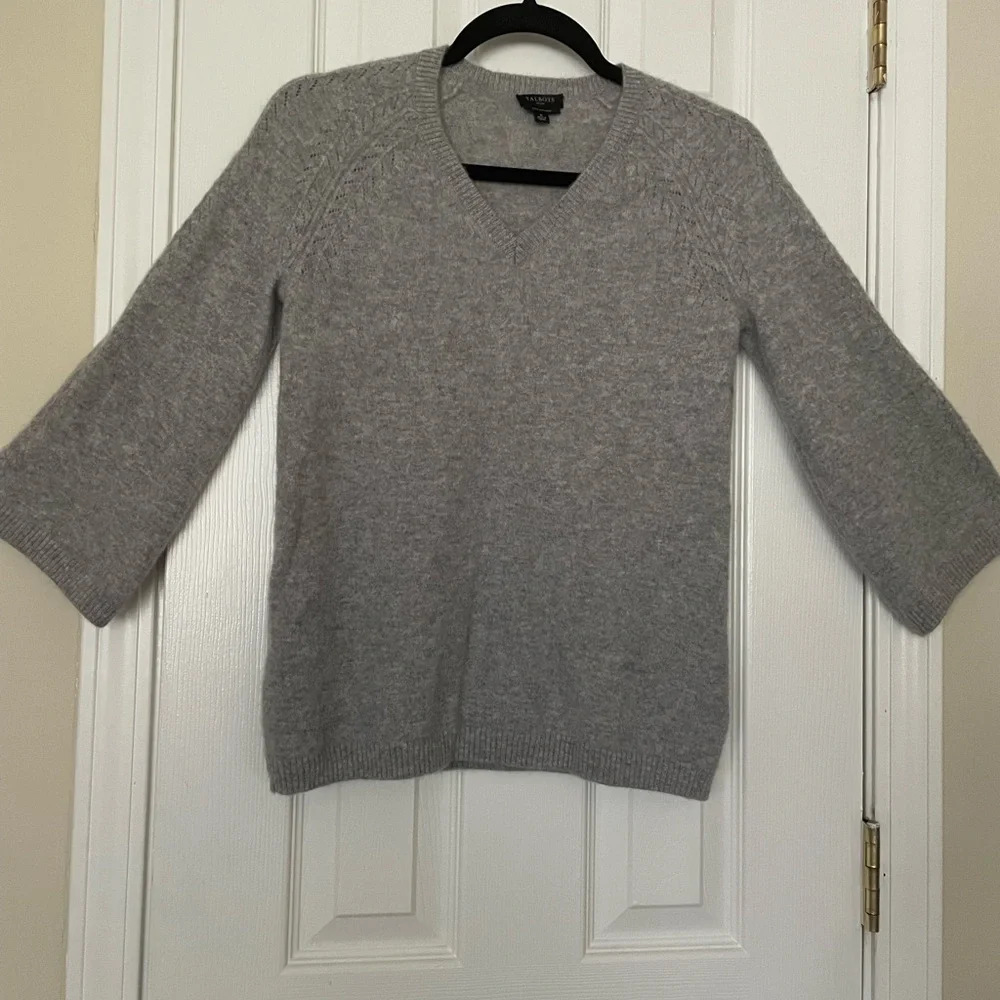Talbots Light Gray V-Neck Pure Cashmere‎ Sweater